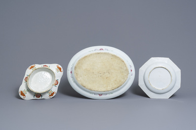 Een diverse collectie Chinees famille rose en monochroom porselein, Qianlong en later