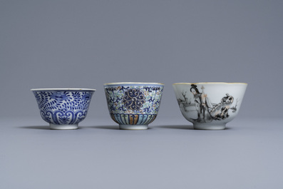 Een diverse collectie Chinees famille rose en blauw-wit porselein, 19/20e eeuw