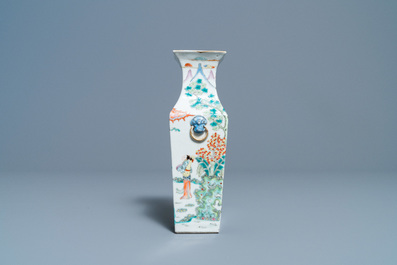 A Chinese square famille rose vase, 19th C.