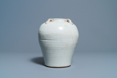 Een Chinese Swatow pot, een kom en een celadon wierookbrander, Ming en later