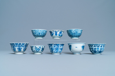 18 Chinese blue and white saucers and 17 cups, Kangxi and later