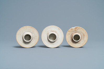 A Chinese blue and white five-piece garniture with floral design, Qianlong