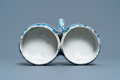 A Dutch Delft blue and white cruet set on stand, 2nd quarter 18th C.