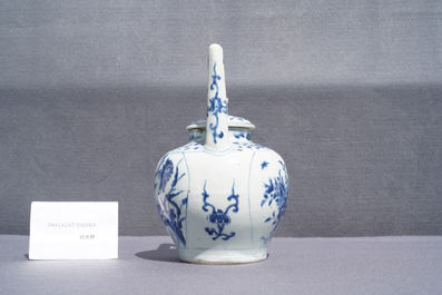 A large Chinese blue and white 'birds' wine ewer and cover, Transitional period