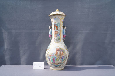 Un vase couvert en porcelaine de Chine famille rose &agrave; d&eacute;cor mandarin, Qianlong