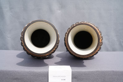 A pair of Chinese Nanking crackle-glazed vases with Li Tieguai, 19th C.