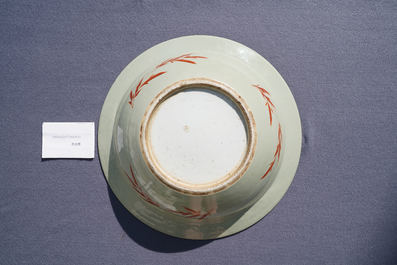 A large Chinese famille rose celadon-ground bowl, 19th C.