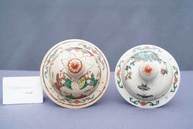 Drie Chinese Nanking craquel&eacute; famille rose en verte vazen, 19/20e eeuw