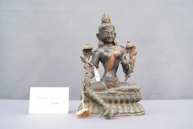 Une figure de Tara en alliage de cuivre, Sino-Tibet, 19&egrave;me