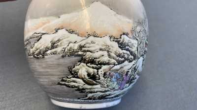 Een Chinese eierschaal porseleinen lamp met een winterlandschap, Republiek