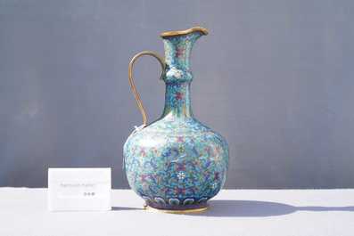 A Chinese cloisonn&eacute; 'floral scroll' water jug, 18/19th C.