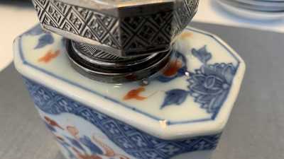 Eighteen Chinese blue and white saucers, seven cups, two dishes and a tea caddy, Kangxi/Qianlong