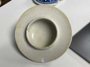 A pair of Chinese blue and white vases and a famille rose jar and cover, 19/20th C.