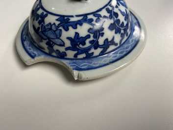 A pair of Chinese blue and white vases and a famille rose jar and cover, 19/20th C.