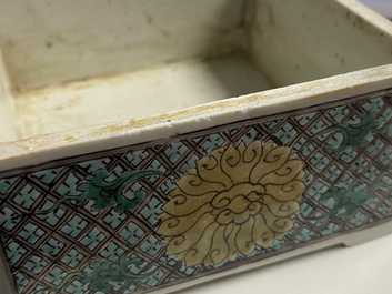 A Chinese square verte biscuit box and cover, Kangxi