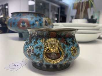 Een Chinese cloisonn&eacute; wierookbrander, Ming