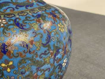 A Chinese cloisonn&eacute; 'floral scroll' water jug, 18/19th C.