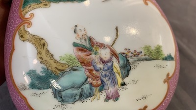 Un vase de forme 'hu' en porcelaine de Chine famille rose &agrave; fond rose, R&eacute;publique