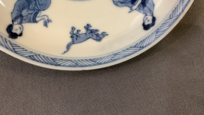 Zes grote Chinese blauw-witte koppen en vijf schotels, Yu merk, Kangxi