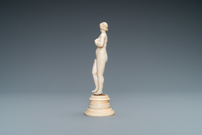 Een ivoren figuur van Venus, Dieppe, Frankrijk, 19e eeuw