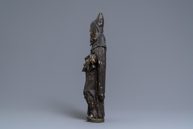 Une statue de Saint Antoine en ch&ecirc;ne sculpt&eacute; et polychrom&eacute;, 16&egrave;me