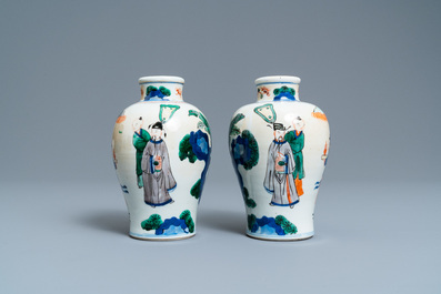 A pair of Chinese wucai 'meiping' vases, 19th C.