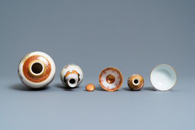 Cinq pi&egrave;ces en porcelaine de Satsuma et Kutani, Japon, Meiji, 19&egrave;me