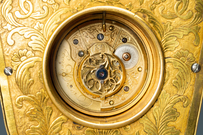 Une horloge murale en bronze dor&eacute; incrust&eacute; de pierres semi-pr&eacute;cieuses, ateliers de Canton et George Prior de Londres pour la Chine, Qianlong