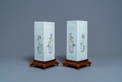 A pair of square Chinese qianjiang cai hat stands, 19/20th C.