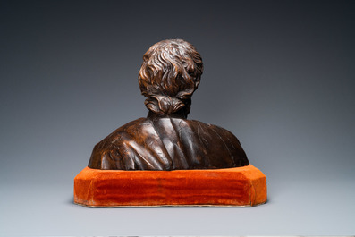 Un buste d'un homme barbu en bois sculpt&eacute;, Italie, 17&egrave;me