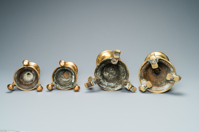 Vier bronzen kandelaars, Vlaanderen of Duitsland, 15/16e eeuw