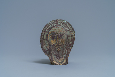 Een Romaans beschilderd glasfragment met het hoofd van Christus, Frankrijk, 11/12e eeuw