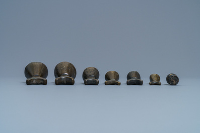 Fourteen bronze weights, France, 16/18th C.