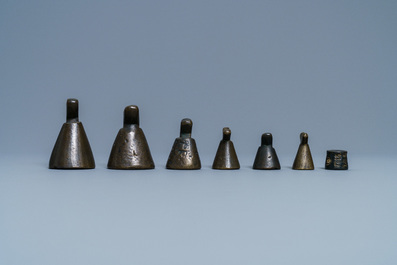 Fourteen bronze weights, France, 16/18th C.