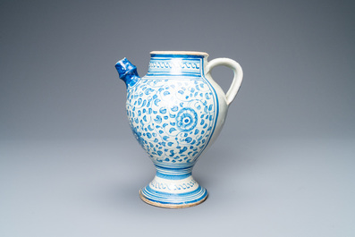 A blue and white Antwerp maiolica 'a foglie' wet drug jar, mid 16th C.