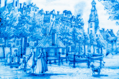 Een blauw-witte plaquette met een stadsgezicht, wellicht Utrecht, ca. 1800