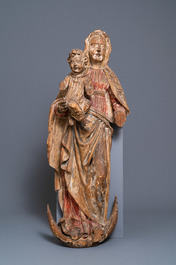 Une grande statue d'une Vierge &agrave; l&rsquo;Enfant en tilleul sculpt&eacute; et polychrom&eacute;, Allemagne, 15&egrave;me