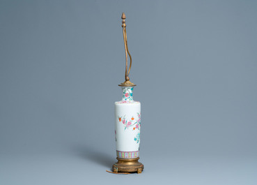 A Chinese lamp-mounted famille rose 'rooster' vase, 19th C.