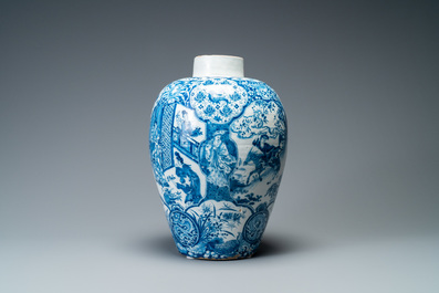 An exceptional and large Dutch Delft blue and white chinoiserie vase, 17/18th C.