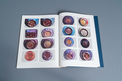 Illustrated catalogue of Sung Dynasty Porcelain in the National Palace Museum, four volumes, Taipei, 1973