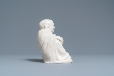 Une figure de Bouddha en porcelaine blanc de Chine de Dehua, 18/19&egrave;me