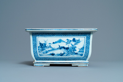 A Chinese rectangular blue and white jardini&egrave;re, Qianlong