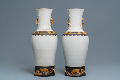 A pair of Chinese Nanking crackle-glazed vases with Li Tieguai, 19th C.