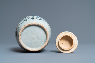 A Chinese blue and white jar and cover, Wanli