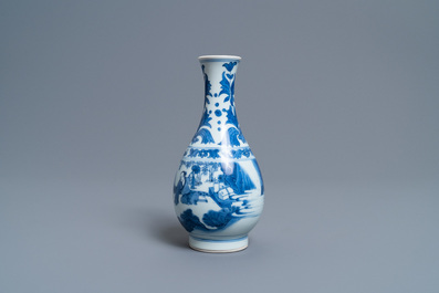 A Chinese blue and white pear-shaped bottle vase, Transitional period