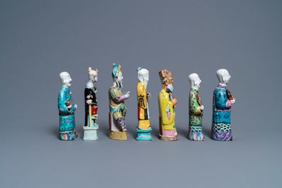 Sept figures en porcelaine de Chine famille rose, 18/19&egrave;me