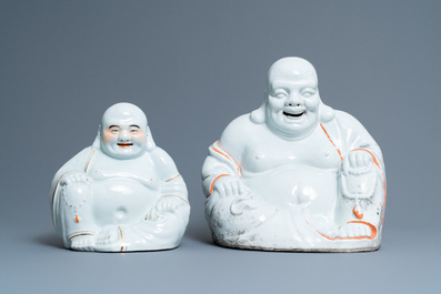 Five Chinese famille rose and white figures of Buddha, seal marks, 19/20th C.