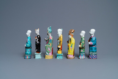 Seven Chinese famille rose figures, 18/19th C.