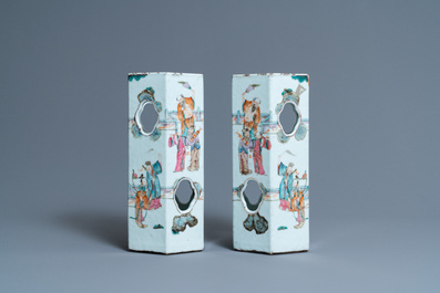 A pair of reticulated Chinese famille rose hat stands, 19th C.