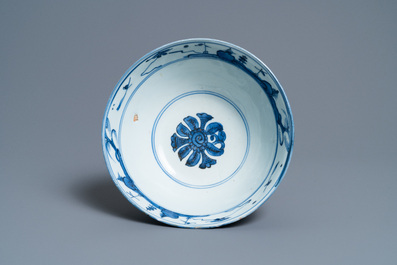 Une collection vari&eacute;e en porcelaine de Chine, Ming et Qing